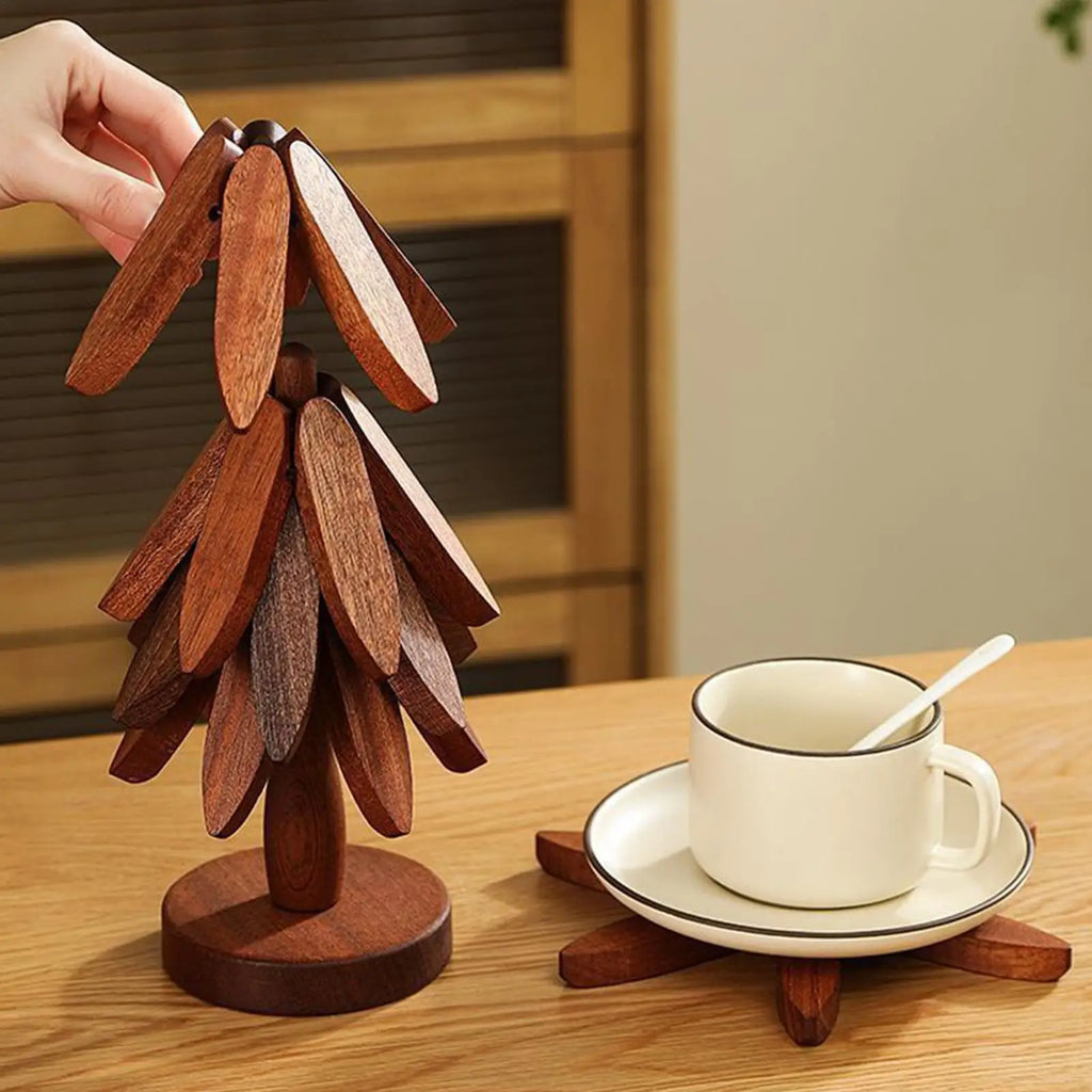 Holz-Topfuntersetzer Baum – 4er Set mit Halter | Hitzeschutz & Tischdeko